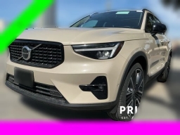 Volvo XC40 Plus B5 AWD 2026