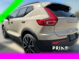 Volvo XC40 Plus B5 AWD 2026