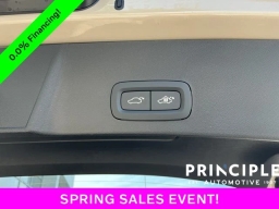 Volvo XC40 Plus B5 AWD 2026