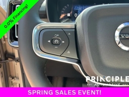 Volvo XC40 Plus B5 AWD 2026