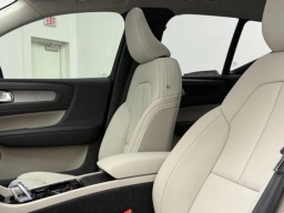 Volvo XC40 Plus B5 AWD 2026