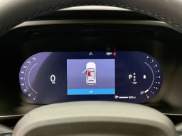 Volvo XC40 Plus B5 AWD 2026