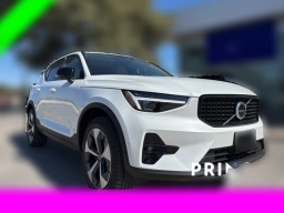 Volvo XC40 Plus B5 AWD 2026