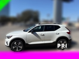 Volvo XC40 Plus B5 AWD 2026