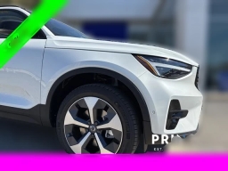 Volvo XC40 Plus B5 AWD 2026