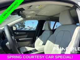 Volvo XC40 Plus B5 AWD 2026