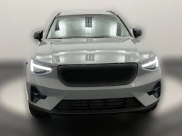 Volvo XC40 Plus B5 AWD 2026