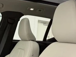 Volvo XC40 Plus B5 AWD 2026