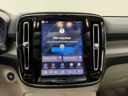 Volvo XC40 Plus B5 AWD 2026