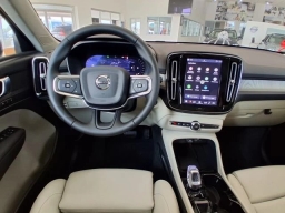 Volvo XC40 Plus B5 AWD 2026