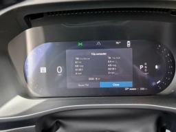 Volvo XC40 Plus B5 AWD 2026