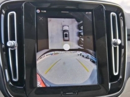 Volvo XC40 Plus B5 AWD 2026