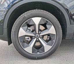 Volvo XC40 Plus B5 AWD 2026