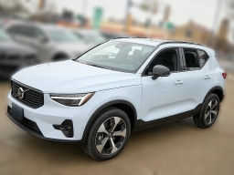 Volvo XC40 Plus B5 AWD 2026