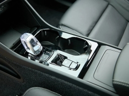 Volvo XC40 Plus B5 AWD 2026