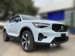 Volvo XC40 Plus B5 AWD 2026