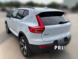 Volvo XC40 Plus B5 AWD 2026