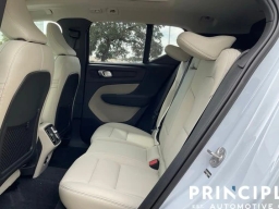 Volvo XC40 Plus B5 AWD 2026