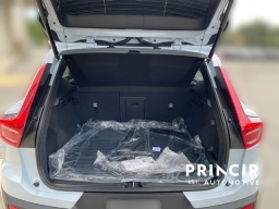 Volvo XC40 Plus B5 AWD 2026