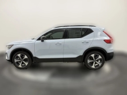 Volvo XC40 Plus B5 AWD 2026