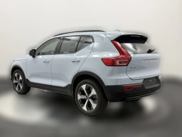 Volvo XC40 Plus B5 AWD 2026