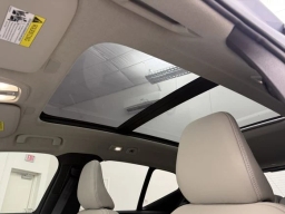 Volvo XC40 Plus B5 AWD 2026