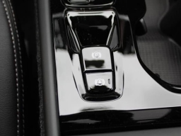 Volvo XC40 Plus B5 AWD 2026