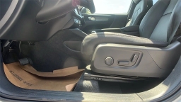 Volvo XC40 Plus B5 AWD 2026