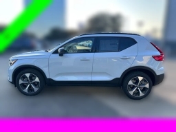 Volvo XC40 Plus B5 AWD 2026
