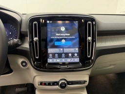 Volvo XC40 Plus B5 AWD 2026