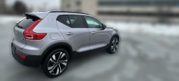 Volvo XC40 Plus B5 AWD 2026