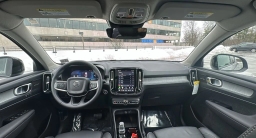 Volvo XC40 Plus B5 AWD 2026