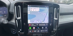 Volvo XC40 Plus B5 AWD 2026