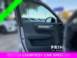 Volvo XC40 Plus B5 AWD 2026