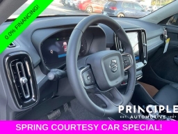 Volvo XC40 Plus B5 AWD 2026