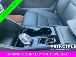 Volvo XC40 Plus B5 AWD 2026