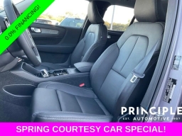 Volvo XC40 Plus B5 AWD 2026