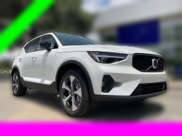 Volvo XC40 Plus B5 AWD 2026