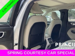 Volvo XC40 Plus B5 AWD 2026