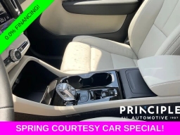 Volvo XC40 Plus B5 AWD 2026