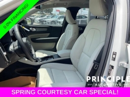 Volvo XC40 Plus B5 AWD 2026