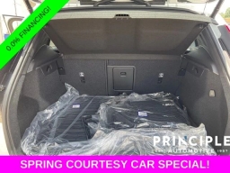 Volvo XC40 Plus B5 AWD 2026