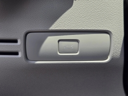 Volvo XC40 Plus B5 AWD 2026