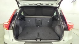 Volvo XC40 Plus B5 AWD 2026