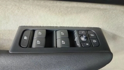 Volvo XC40 Plus B5 AWD 2026