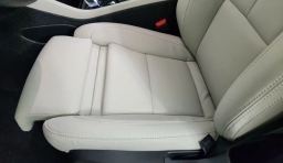 Volvo XC40 Plus B5 AWD 2026