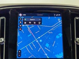 Volvo XC40 Plus B5 AWD 2026