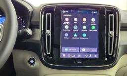 Volvo XC40 Plus B5 AWD 2026