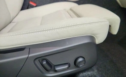 Volvo XC40 Plus B5 AWD 2026