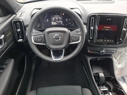 Volvo XC40 Ultra Black Edition B5 AWD 2026